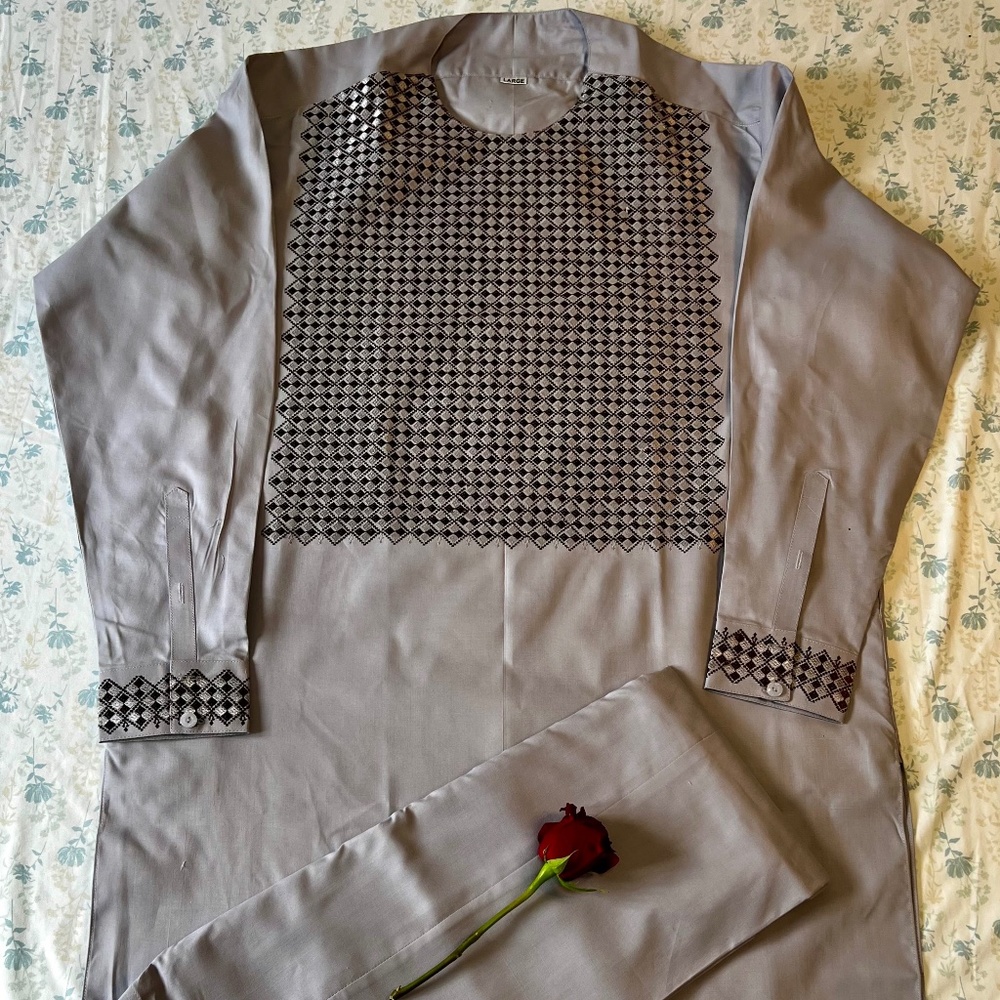 Afghan Khamaki Ghara Embroidery (Large-Square)